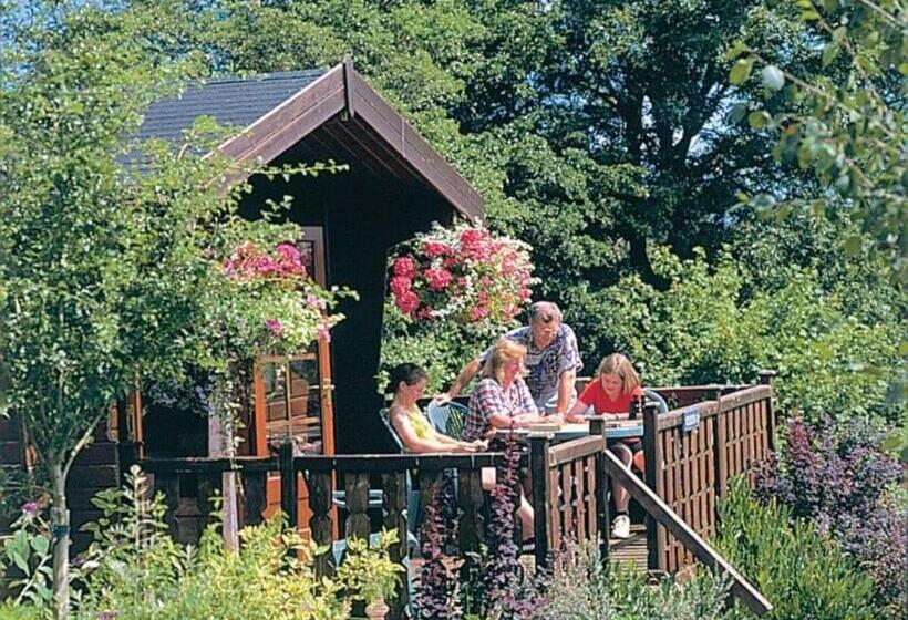 Lomakeskus Belan Bach Lodges