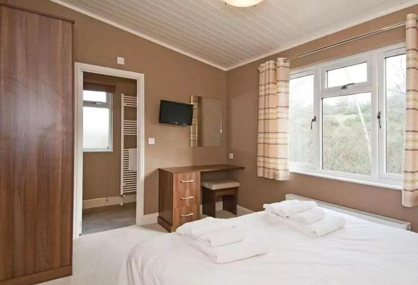 Lomakeskus Warren Lodges