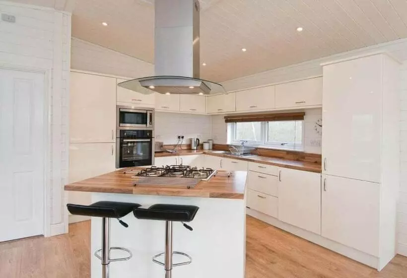 Lomakeskus Warren Lodges