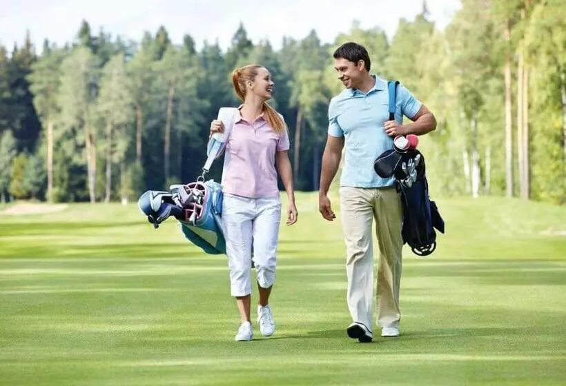 Lomakeskus Warren Lodges