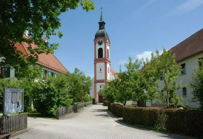 Hotelli Gästehaus Schlossbräu