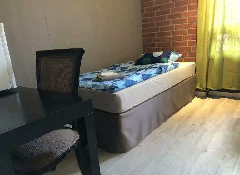 ホテル & Hostel Silmu