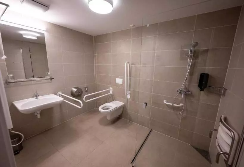 Hotelli Monínec   Depandance Nová Javorka