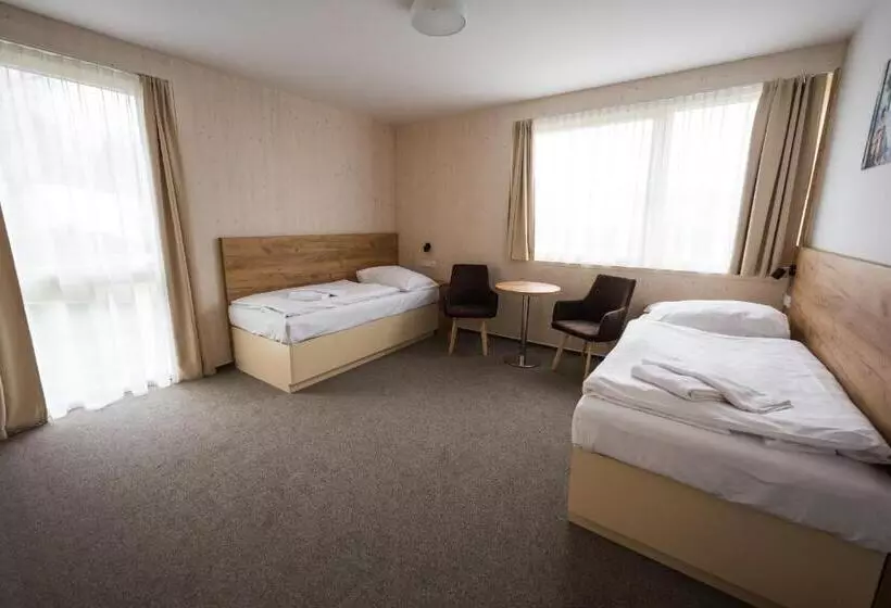 Hotelli Monínec   Depandance Nová Javorka