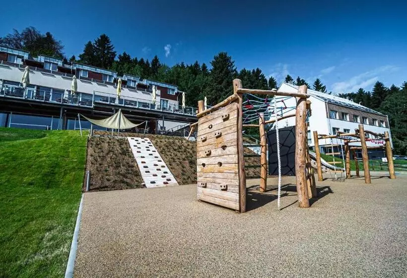 Hotelli Monínec   Depandance Nová Javorka