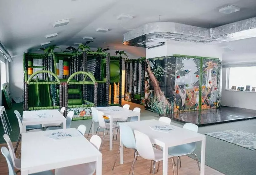 Hotelli Monínec   Depandance Nová Javorka