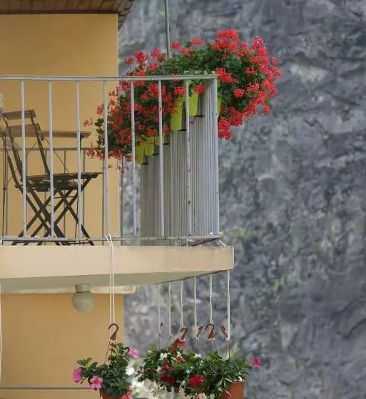 Hotelli Pension Bellevue Gondo