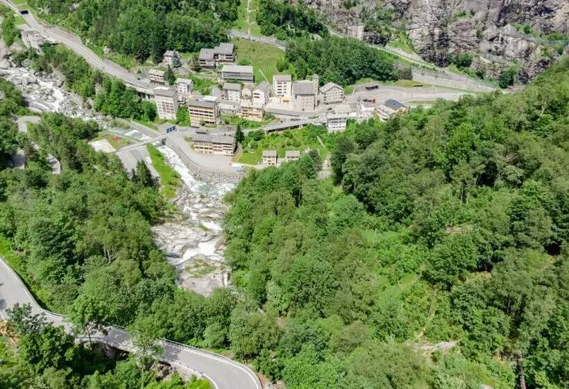 Hotelli Pension Bellevue Gondo