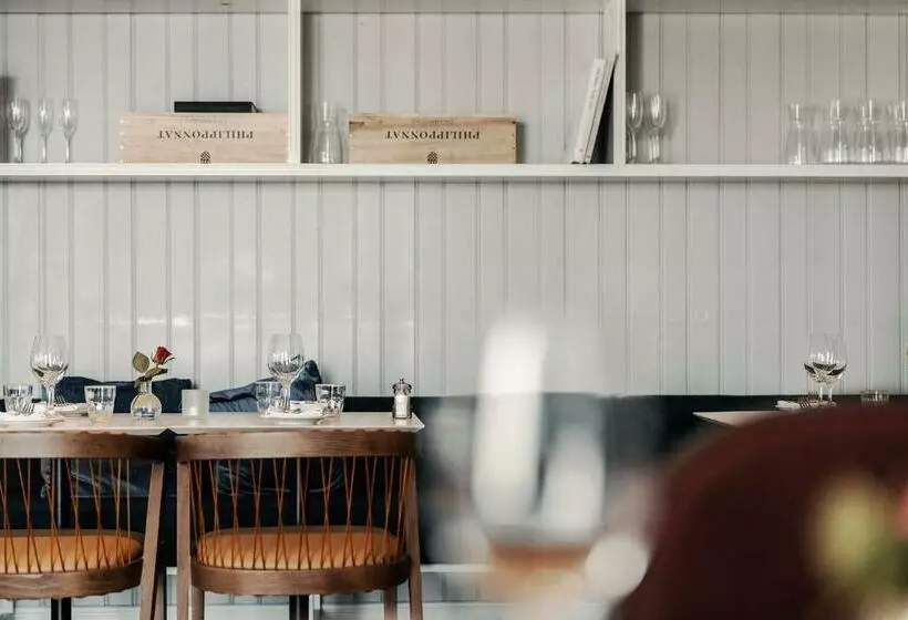 Sandhamn Seglarhotell