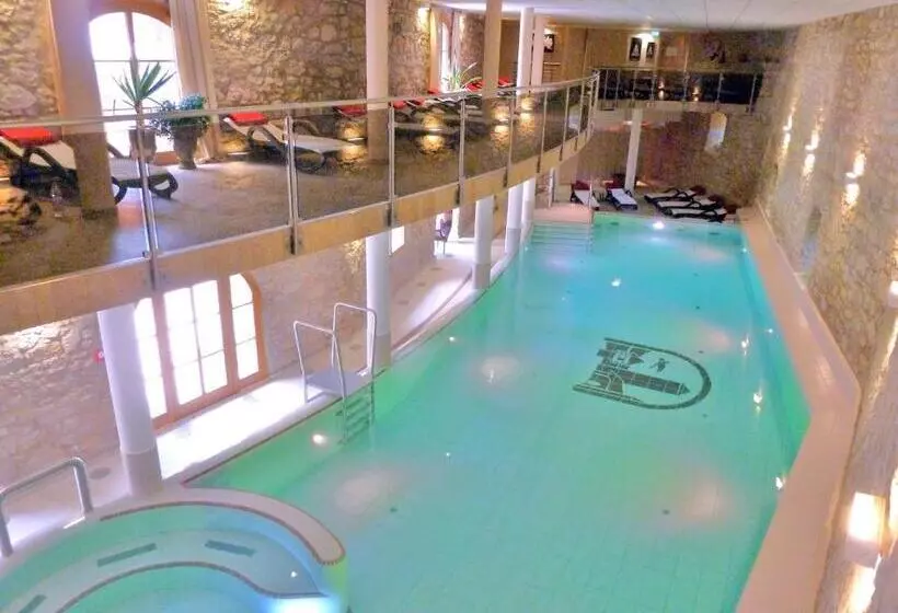 Hotelli & Spa Wasserschloss Westerburg