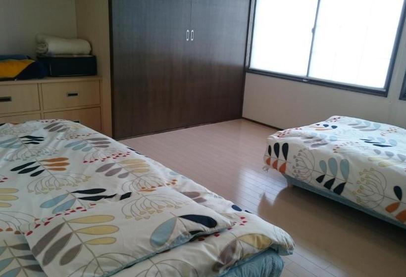 بنسيون Izari Village