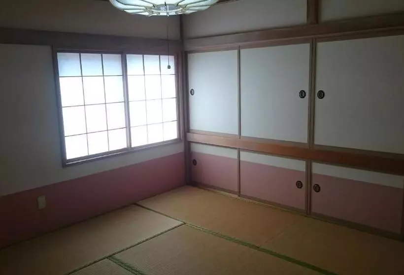 Majatalo Izari Village