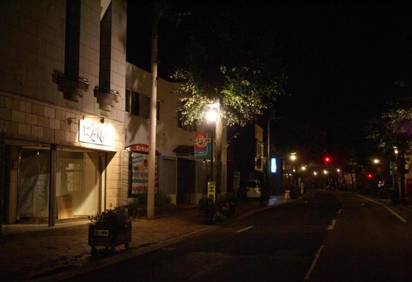 بنسيون Izari Village