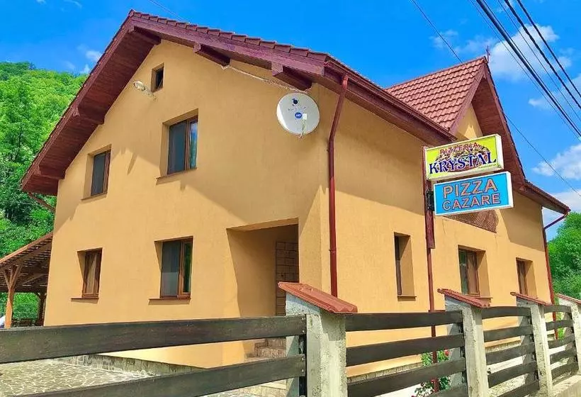 پانسیون Krystal Romuli