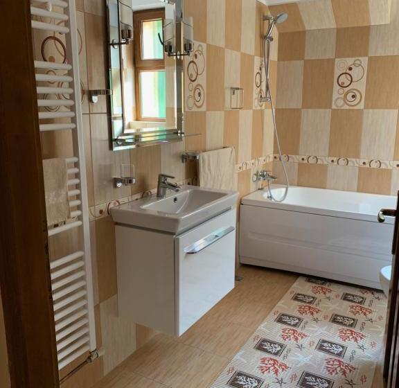 Пансион Krystal Romuli