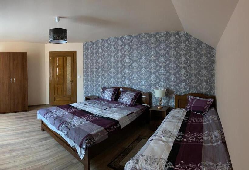 Пансион Krystal Romuli