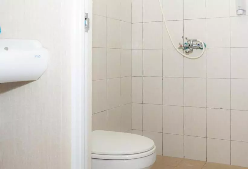 Majatalo Reddoorz Near Gajahmungkur Semarang