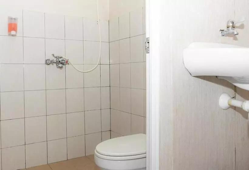 Majatalo Reddoorz Near Gajahmungkur Semarang