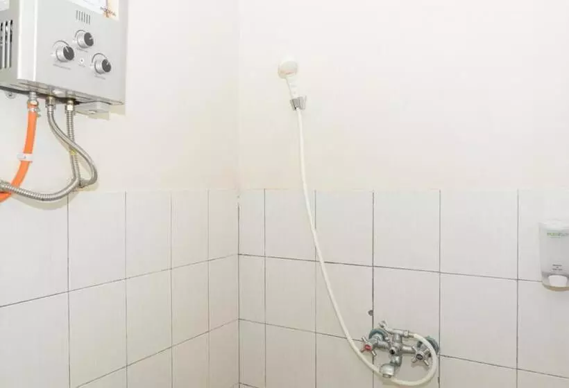 Majatalo Reddoorz Near Gajahmungkur Semarang