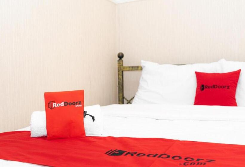 Pensione Reddoorz Near Gajahmungkur Semarang