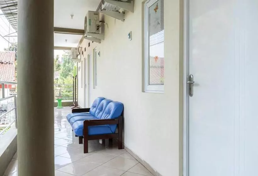 Majatalo Reddoorz Near Gajahmungkur Semarang