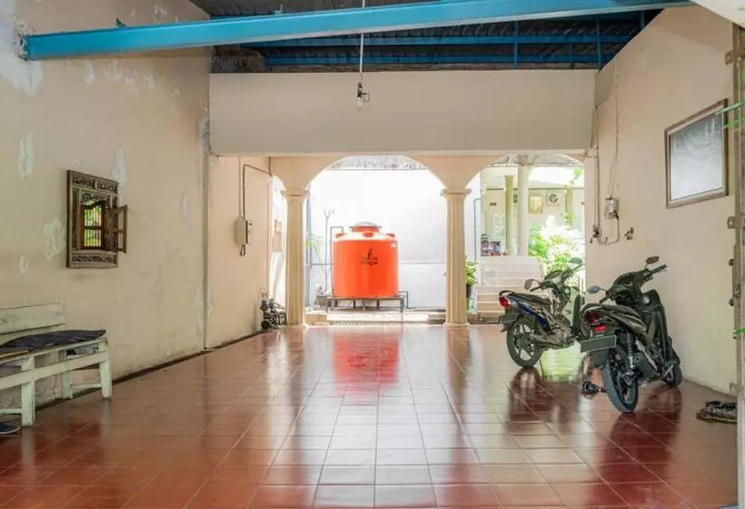 Majatalo Reddoorz Near Gajahmungkur Semarang