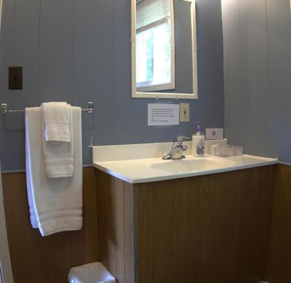 Port Loring Northland Motel