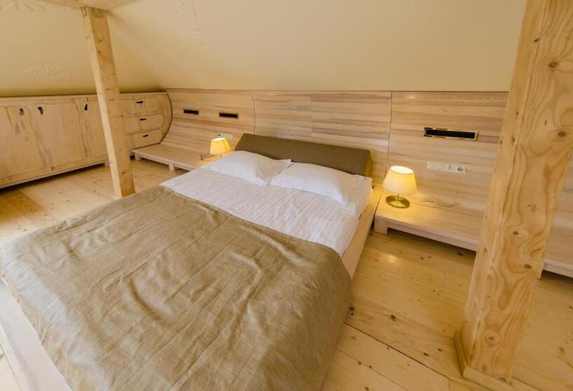 منتجع Hata Hutsula