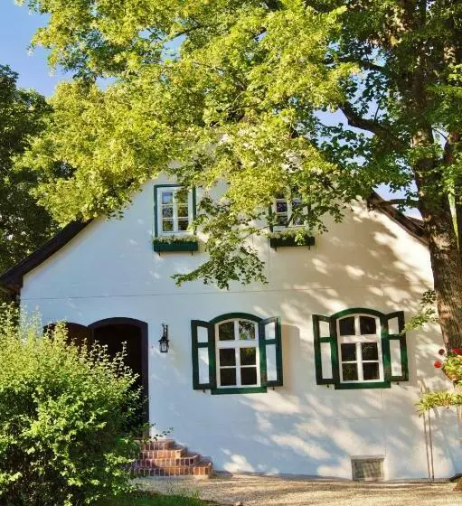 Aamiaismajoitus (B&B) Landsitz Oberhof Petit Hôtel