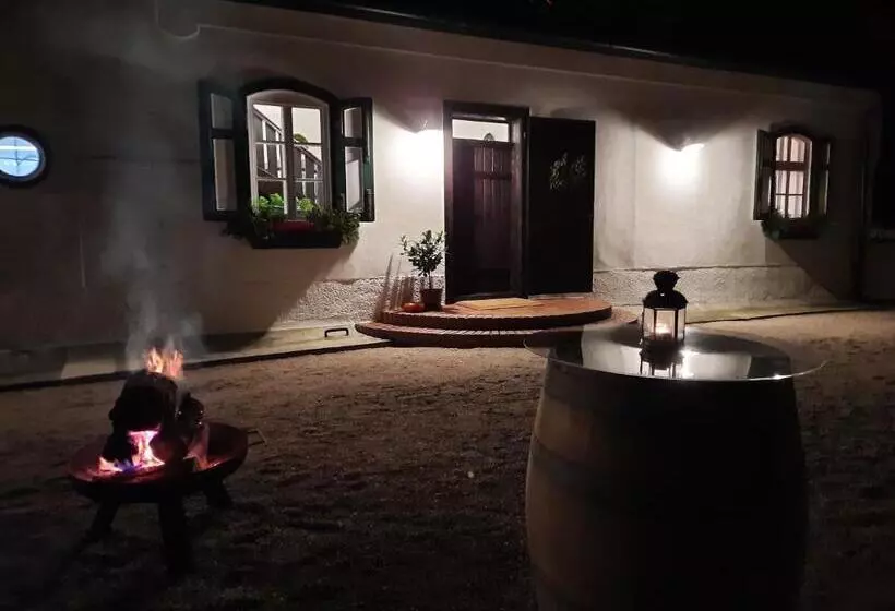 Aamiaismajoitus (B&B) Landsitz Oberhof Petit Hôtel