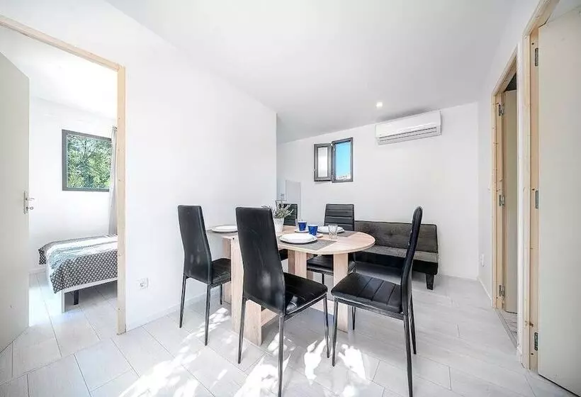 Hotelli Dom Autocamp