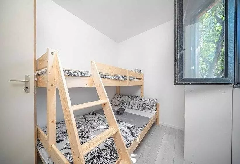 Hotelli Dom Autocamp