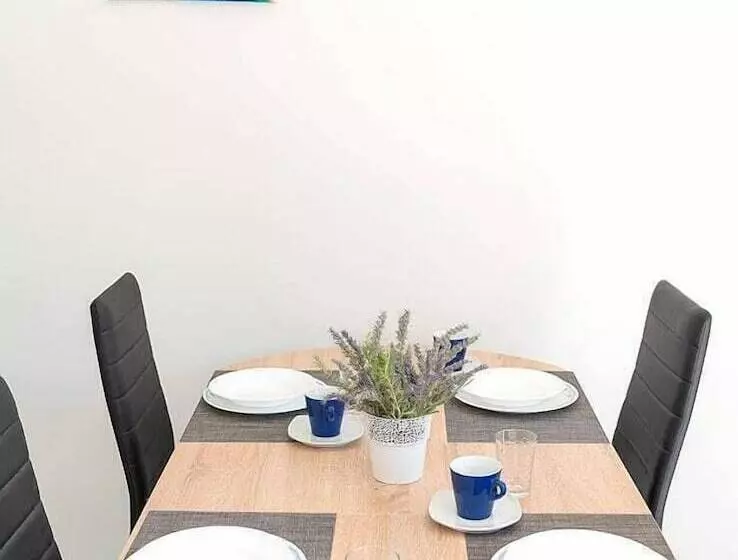 Hotelli Dom Autocamp