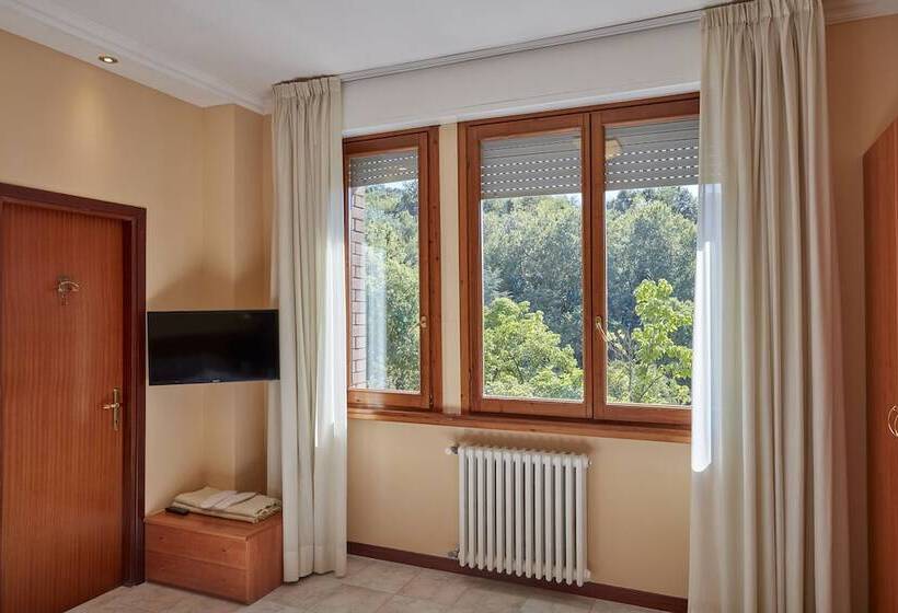 فندق Plaza Tabiano