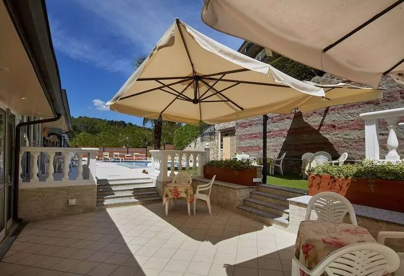 Hotelli Plaza Tabiano