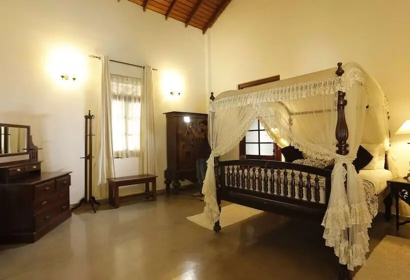 هتل Sanctuary Lodge