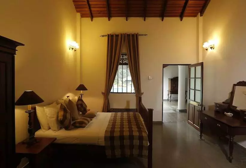 هتل Sanctuary Lodge