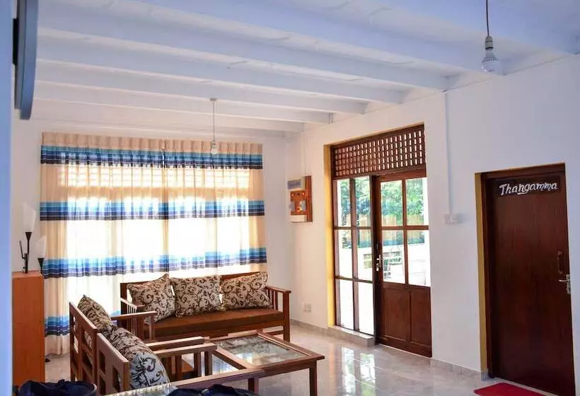 Majatalo Ceylon Saradiel Home Stay