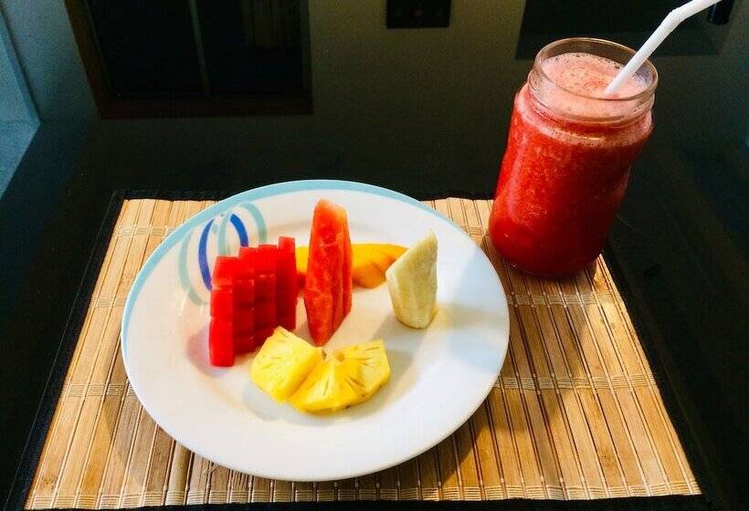 ペンション Ceylon Saradiel Home Stay