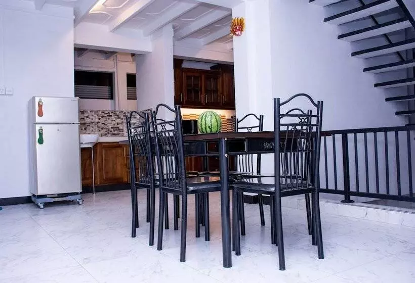 Majatalo Ceylon Saradiel Home Stay