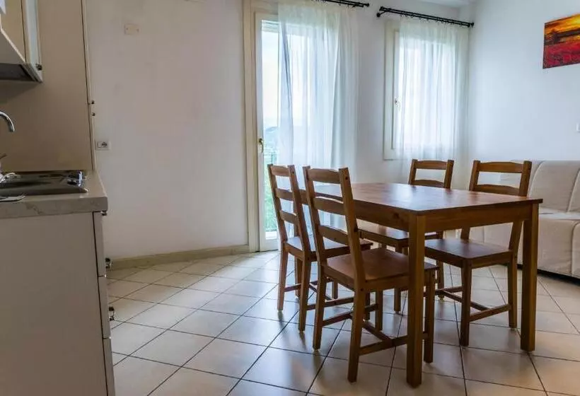 Hotelli Agriturismo Dai Gobbi