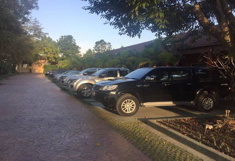 בית מלון כפרי Arcadia Resort