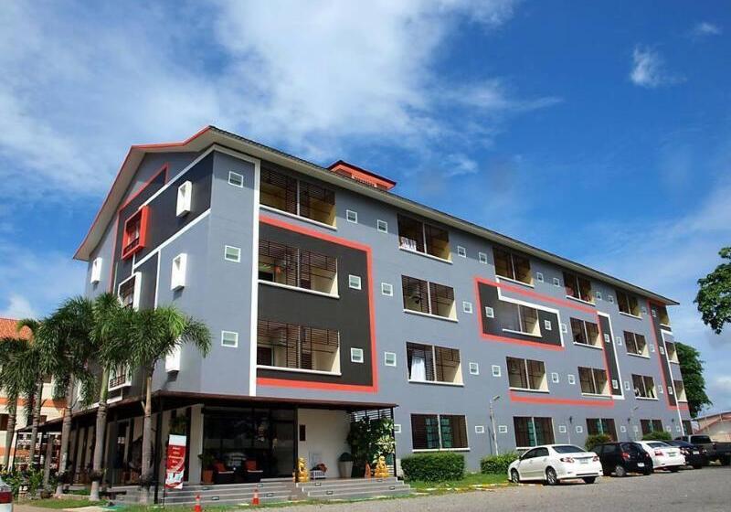 Hotel Grand Esie Service Apartment