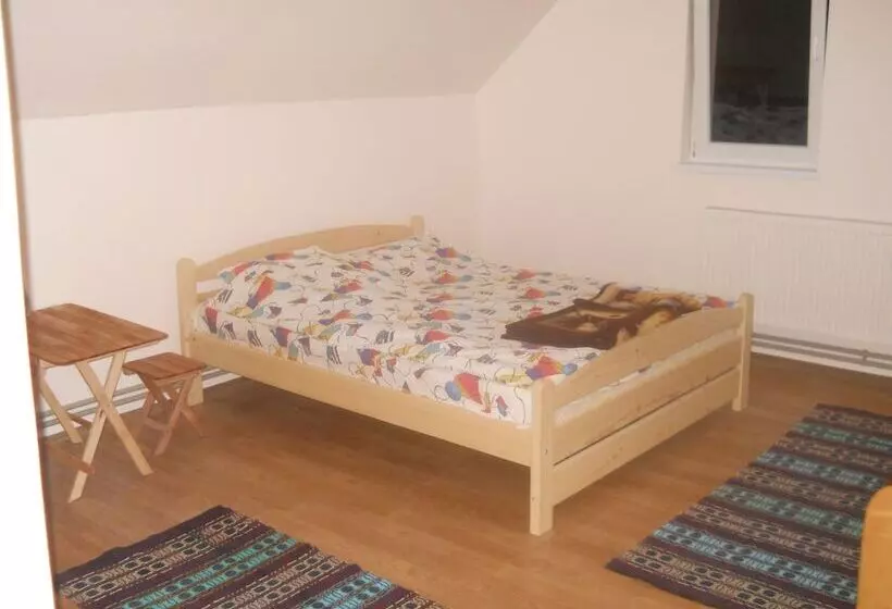 Pensiunea Cabana Sestina