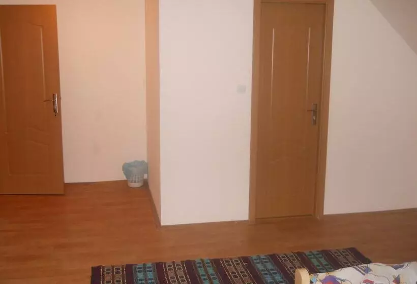 Pensiunea Cabana Sestina