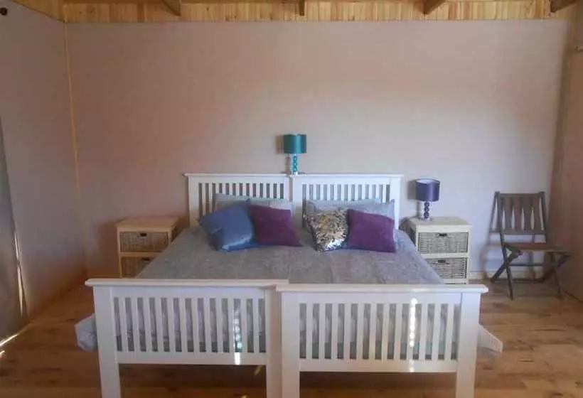 Hotelli Little Lotta Cottage
