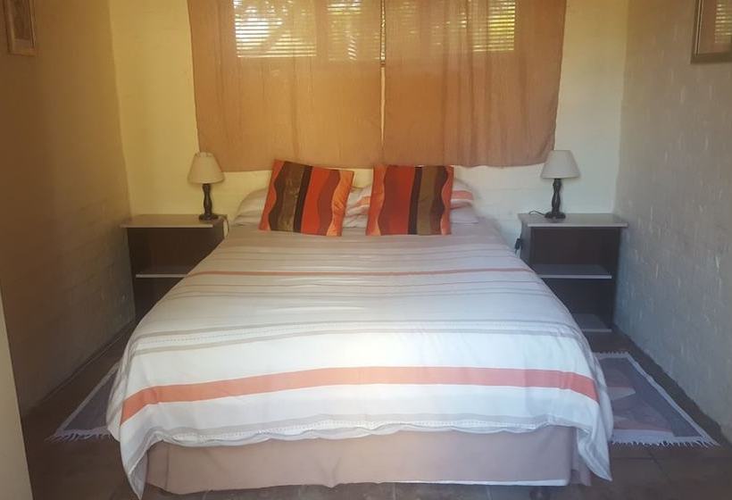 فندق Little Lotta Cottage