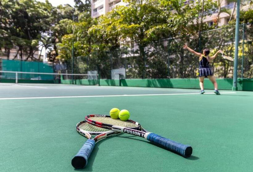 هتل Altamira Suites