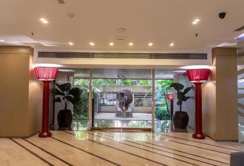 هتل Altamira Suites