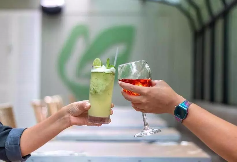 هتل Altamira Suites